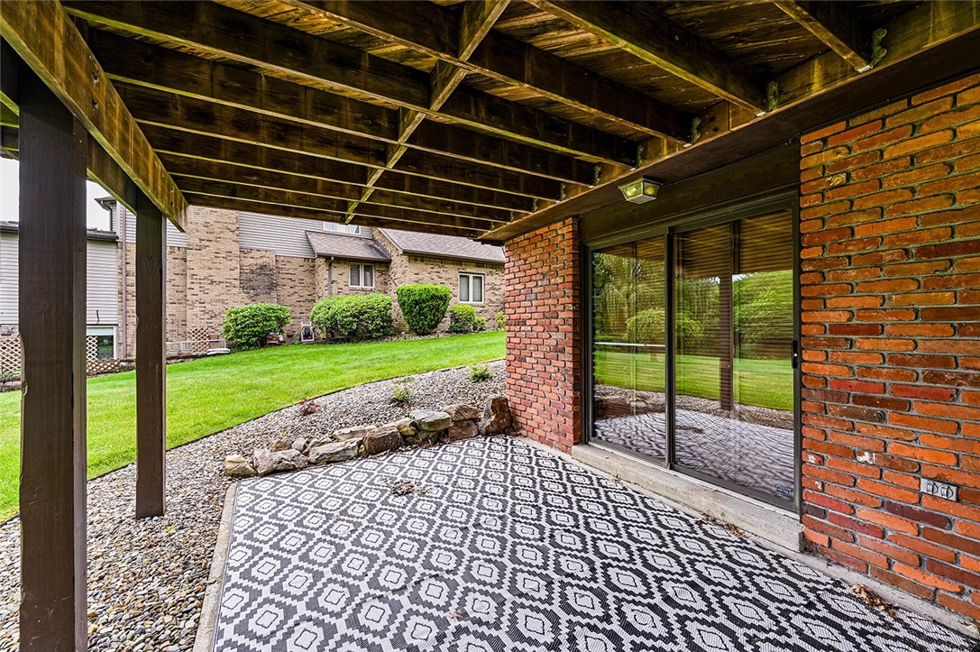 Hempfield Twp - Wml, Pennsylvania 15601, United States, 3 Bedrooms Bedrooms, ,3 BathroomsBathrooms,Residential,Contingent,152722