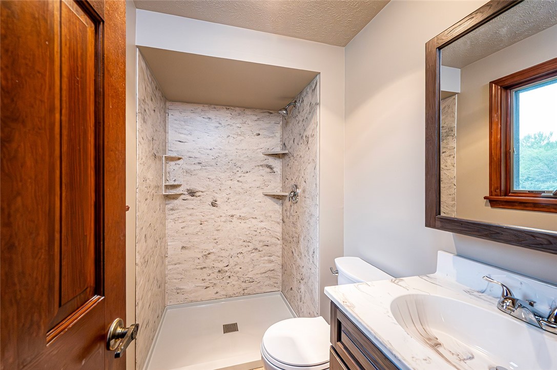 Hempfield Twp - Wml, Pennsylvania 15601, United States, 3 Bedrooms Bedrooms, ,3 BathroomsBathrooms,Residential,Contingent,152722