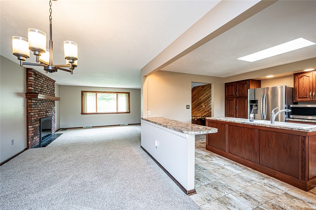 Hempfield Twp - Wml, Pennsylvania 15601, United States, 3 Bedrooms Bedrooms, ,3 BathroomsBathrooms,Residential,Contingent,152722