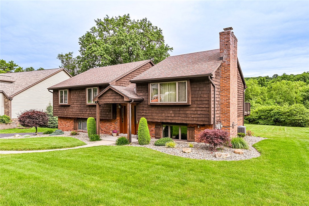 Hempfield Twp - Wml, Pennsylvania 15601, United States, 3 Bedrooms Bedrooms, ,3 BathroomsBathrooms,Residential,Contingent,152722