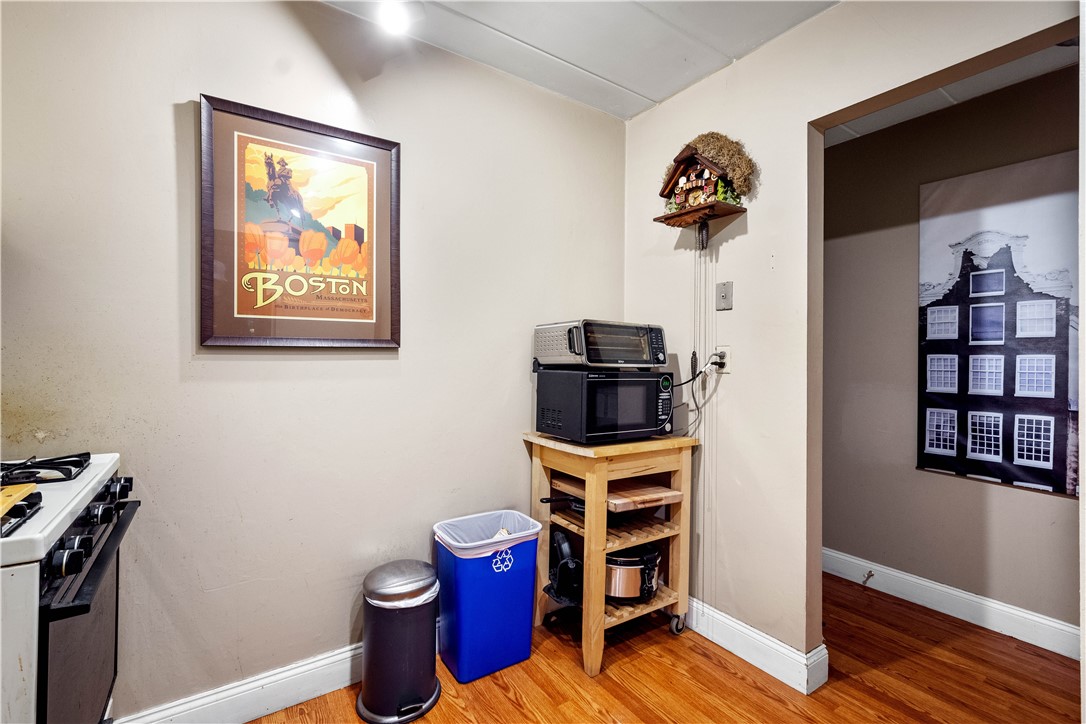 Pittsburgh, Pennsylvania 15220, United States, 1 Bedroom Bedrooms, ,1 BathroomBathrooms,Residential,Active,217891