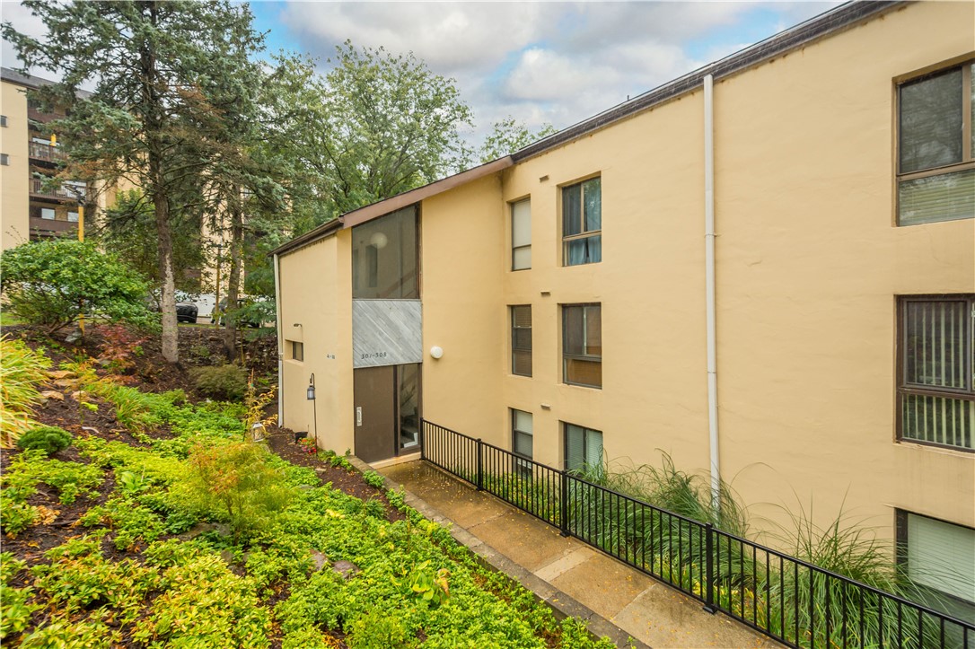 Pittsburgh, Pennsylvania 15220, United States, 1 Bedroom Bedrooms, ,1 BathroomBathrooms,Residential,Active,217891