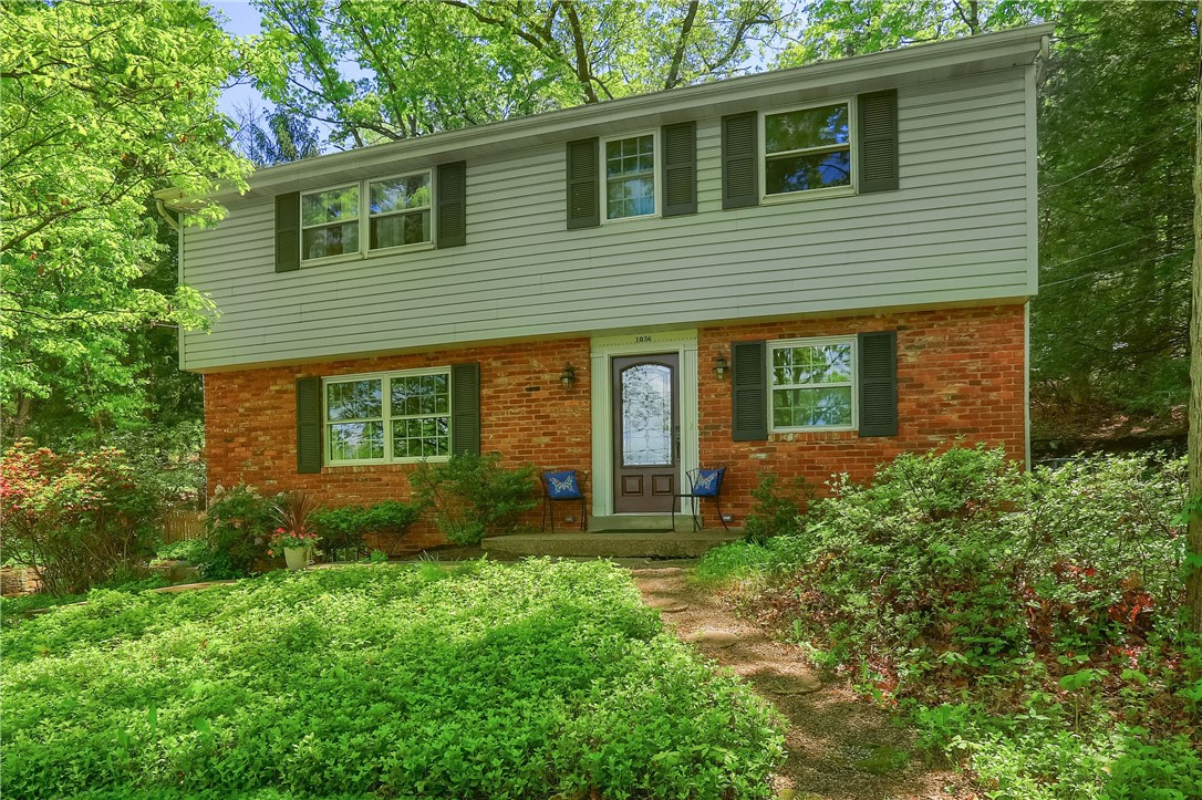 1036 Woodhill Dr