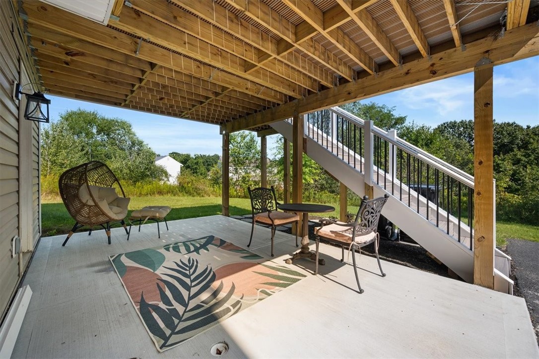 Moon/Crescent Twp, Pennsylvania 15108, United States, 4 Bedrooms Bedrooms, ,3 BathroomsBathrooms,Residential,Contingent,93651