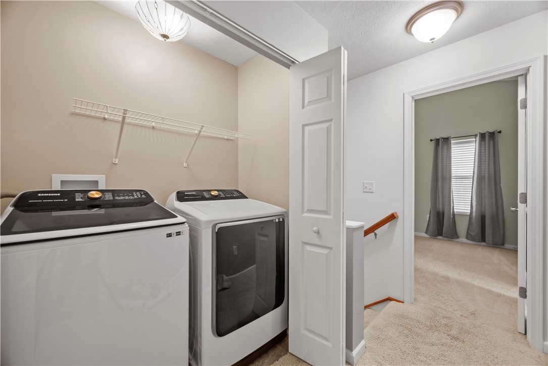 Moon/Crescent Twp, Pennsylvania 15108, United States, 4 Bedrooms Bedrooms, ,3 BathroomsBathrooms,Residential,Contingent,93651