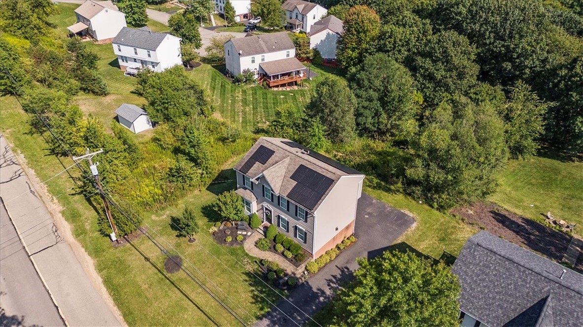 Moon/Crescent Twp, Pennsylvania 15108, United States, 4 Bedrooms Bedrooms, ,3 BathroomsBathrooms,Residential,Contingent,93651