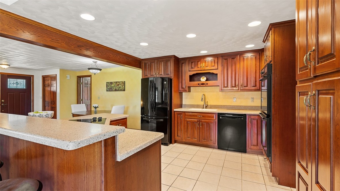 City Of But SE, Pennsylvania 16002, United States, 3 Bedrooms Bedrooms, ,3 BathroomsBathrooms,Residential,Active,157923