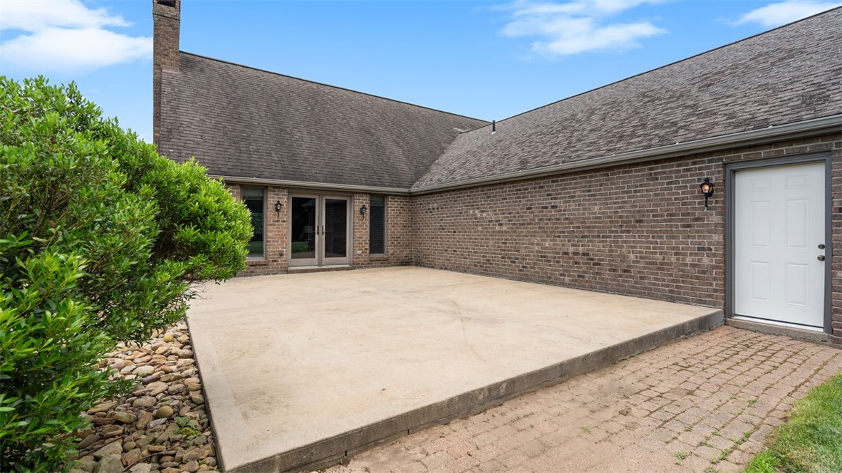 City Of But SE, Pennsylvania 16002, United States, 3 Bedrooms Bedrooms, ,3 BathroomsBathrooms,Residential,Active,157923