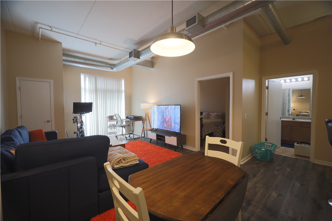 Downtown Pgh, Pennsylvania 15222, United States, 1 Bedroom Bedrooms, ,1 BathroomBathrooms,Residential,Active,163779