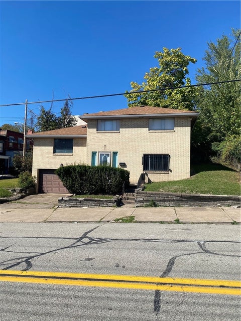 Townhouse For Sale - 2525 Webster Ave Ave<br/> Hill District, PA 15219
