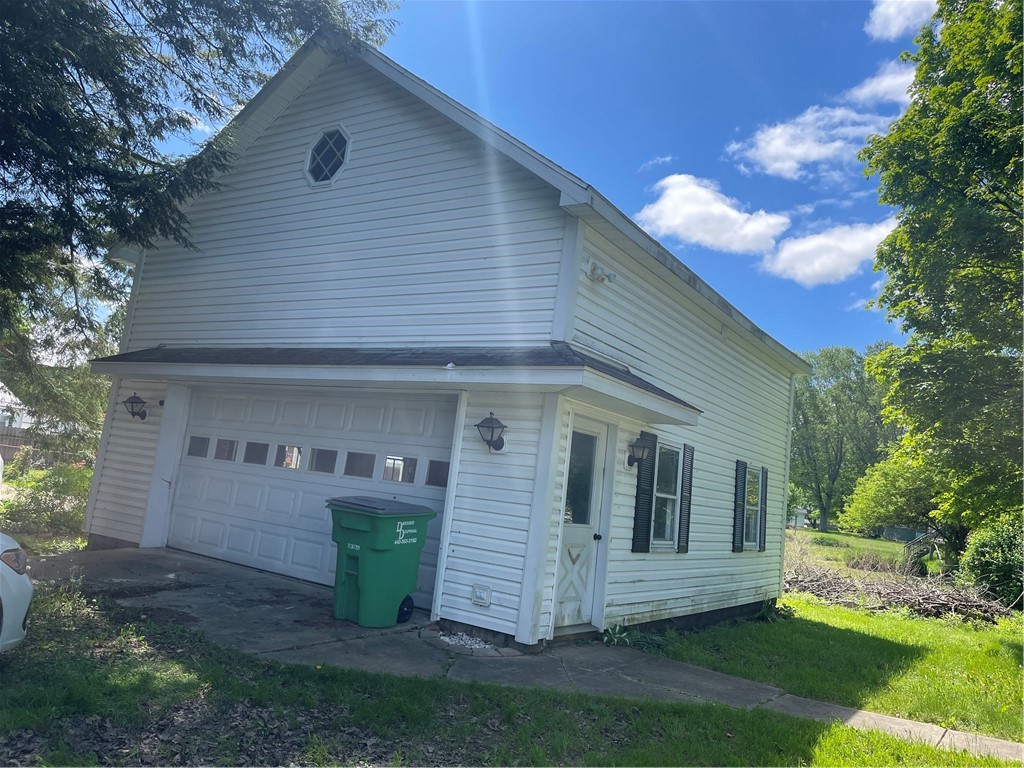 Linesville Boro, Pennsylvania 16424, United States, 4 Bedrooms Bedrooms, ,2 BathroomsBathrooms,Residential,Active,133230