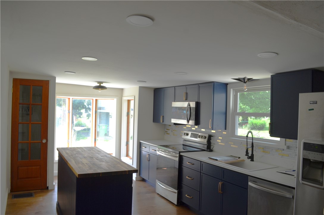 Linesville Boro, Pennsylvania 16424, United States, 4 Bedrooms Bedrooms, ,2 BathroomsBathrooms,Residential,Active,133230