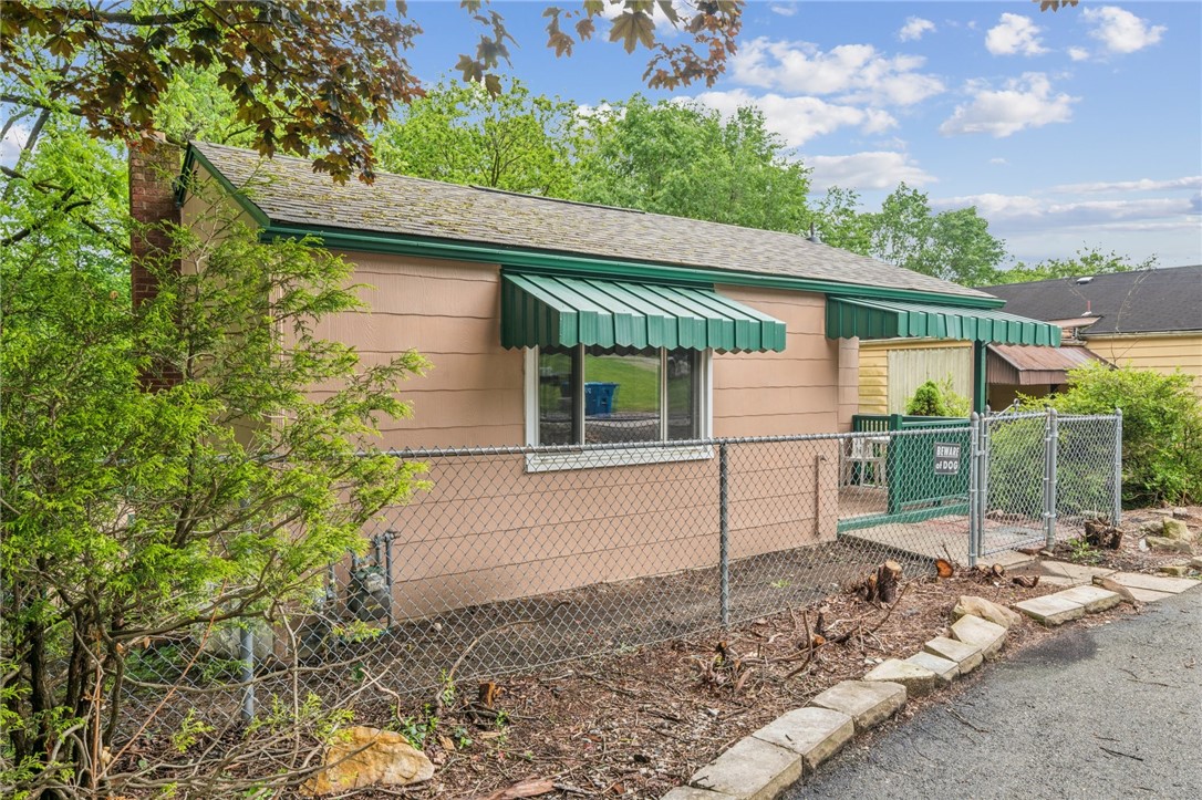 134 Hamilton Dr