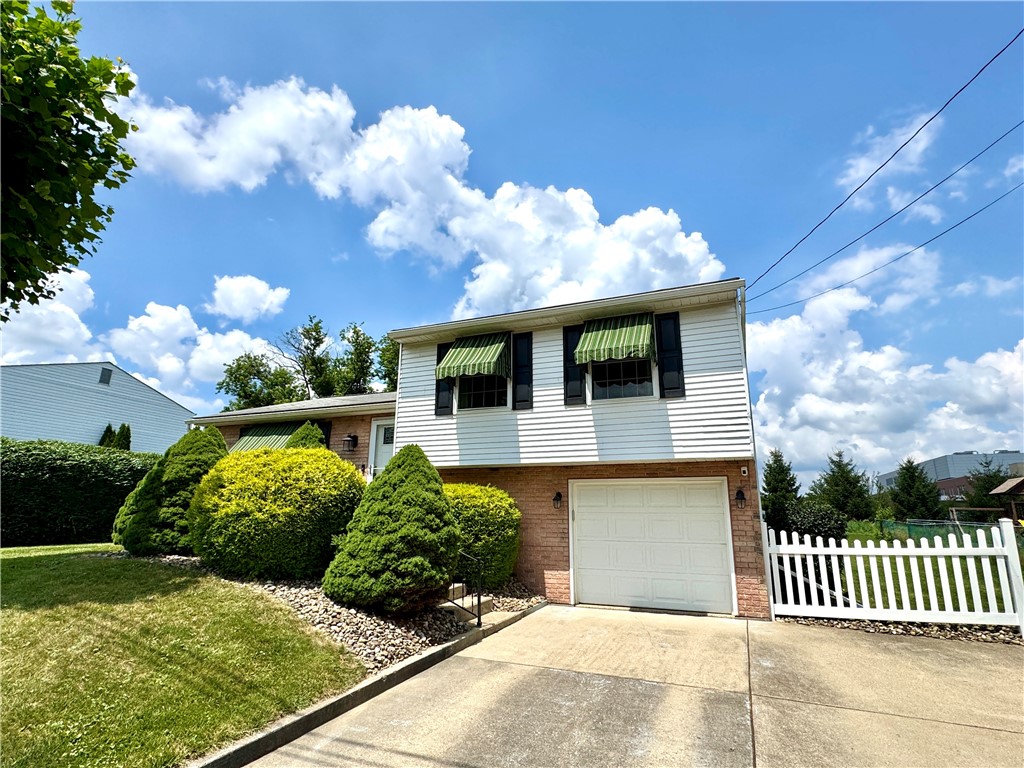 Center Twp, Pennsylvania 16001, United States, 3 Bedrooms Bedrooms, ,1 BathroomBathrooms,Residential,Active,173138