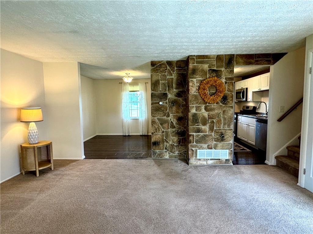 Center Twp, Pennsylvania 16001, United States, 3 Bedrooms Bedrooms, ,1 BathroomBathrooms,Residential,Active,173138