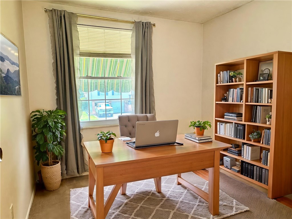 Center Twp, Pennsylvania 16001, United States, 3 Bedrooms Bedrooms, ,1 BathroomBathrooms,Residential,Active,173138