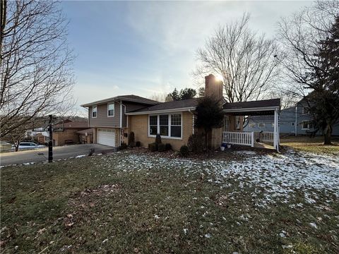 Photo of 103 Willett Dr, Verona, PA 15147 (MLS # 1738181)