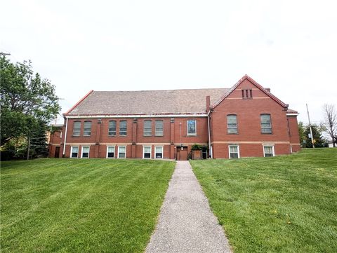 Photo of 898 Forest Ave, Pittsburgh, PA 15202 (MLS # 1751076)