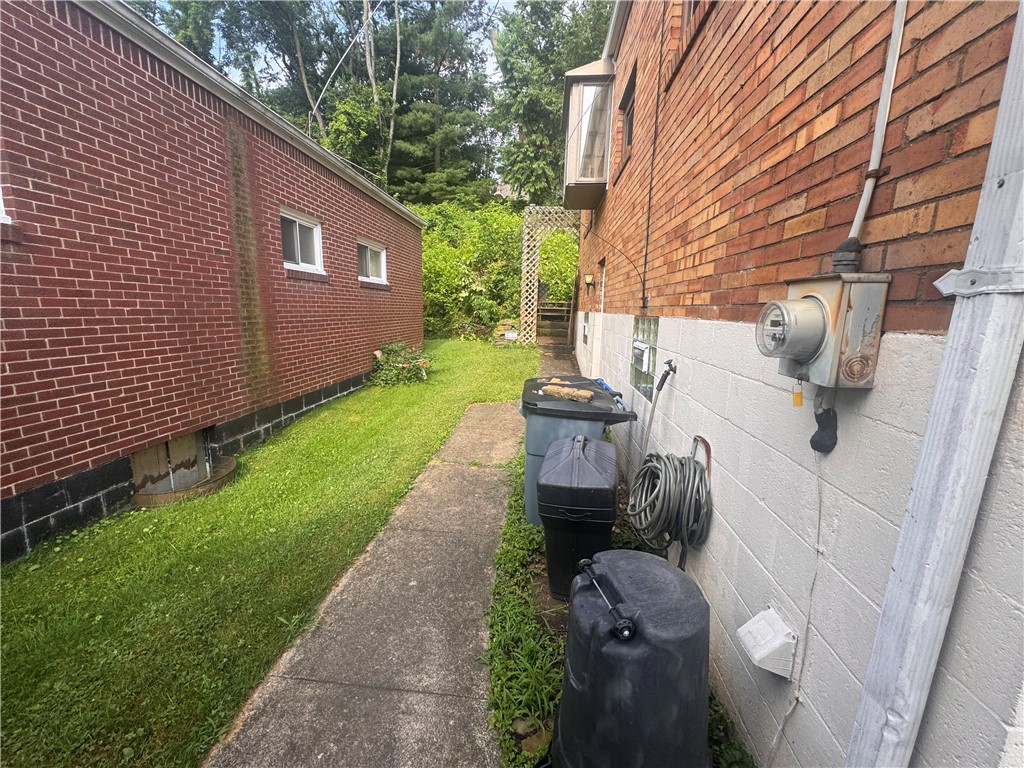 Beechview, Pennsylvania 15216, United States, 4 Bedrooms Bedrooms, ,2 BathroomsBathrooms,Residential,Active,161359