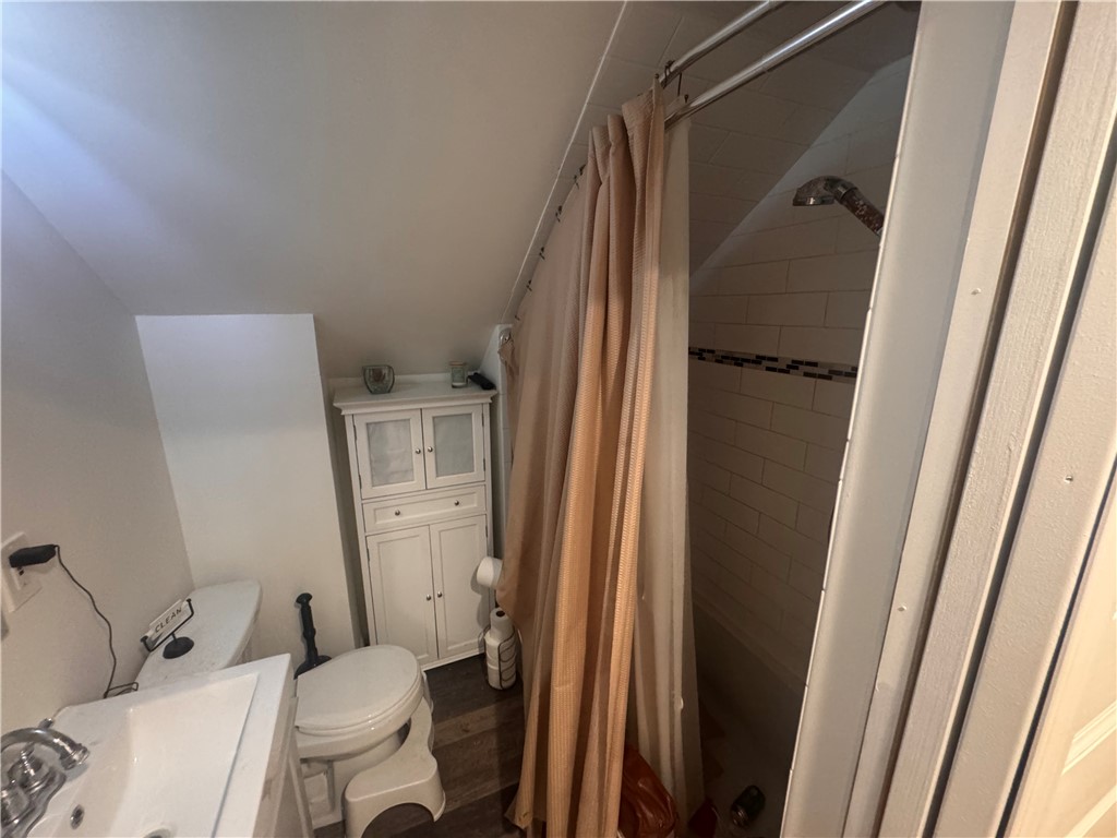 Beechview, Pennsylvania 15216, United States, 4 Bedrooms Bedrooms, ,2 BathroomsBathrooms,Residential,Active,161359