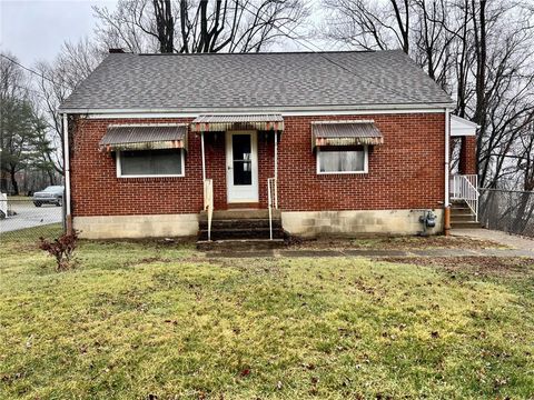 Photo of 756 Morgantown Rd, Uniontown, PA 15401 (MLS # 1743247)