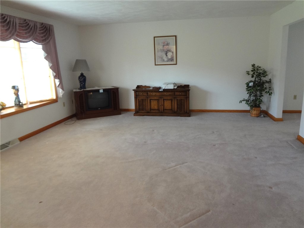 Derry Twp, Pennsylvania 15650, United States, 3 Bedrooms Bedrooms, ,3 BathroomsBathrooms,Residential,Active,136303