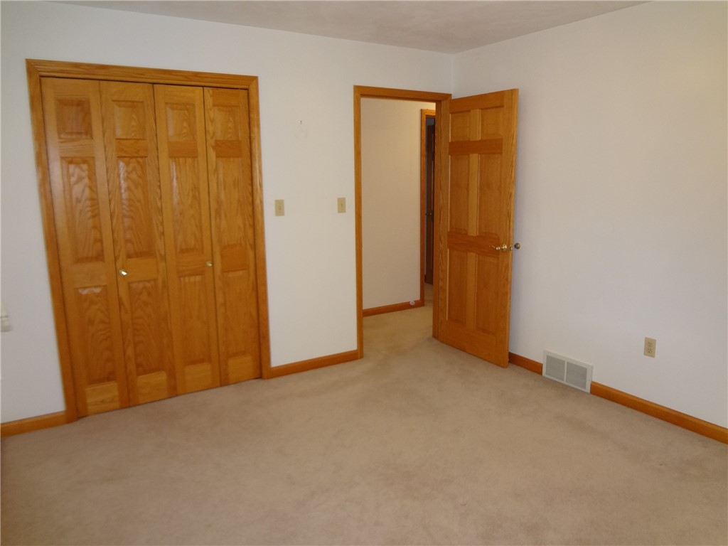 Derry Twp, Pennsylvania 15650, United States, 3 Bedrooms Bedrooms, ,3 BathroomsBathrooms,Residential,Active,136303