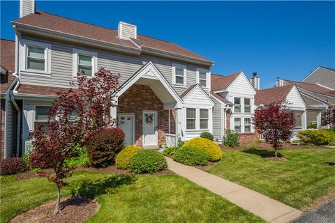 Photo of 185 Old Village Ln, Bethel Park, PA 15102 (MLS # 1759272)