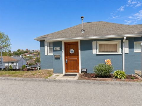 Photo of 2333 Long St, Greensburg, PA 15601 (MLS # 1749848)