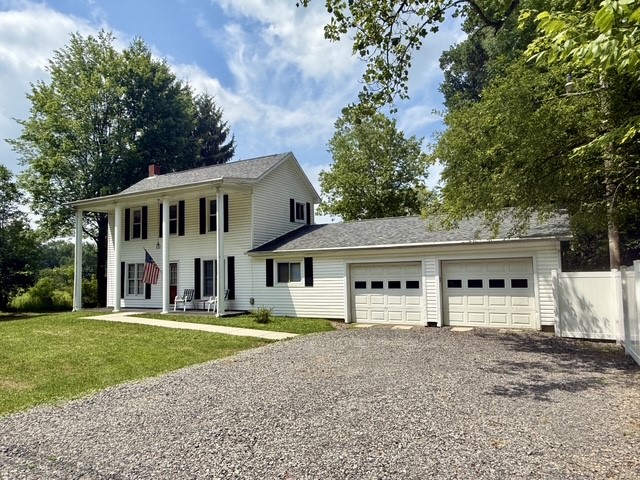 81 Hartwick Rd