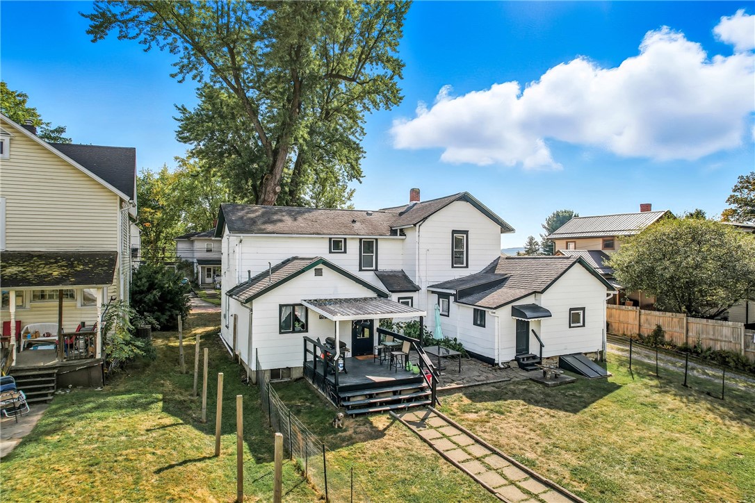 Greenville Boro, Pennsylvania 16125, United States, 4 Bedrooms Bedrooms, ,2 BathroomsBathrooms,Residential,Active,161721