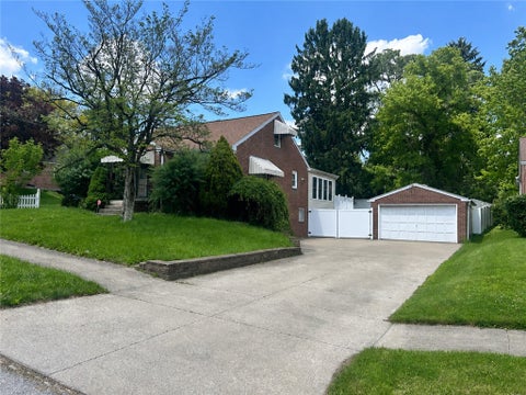 Homes For Sale - 307 E Garfield Ave Ave<br/> Lawrence County, New Castle, PA 16105