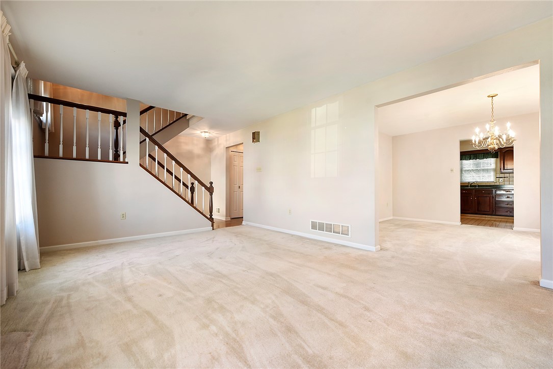 329 Karen Ct Ct, Monroeville, Pennsylvania image 5