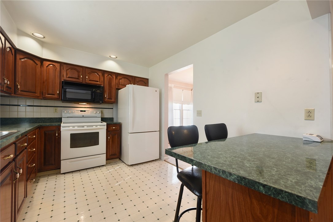 329 Karen Ct Ct, Monroeville, Pennsylvania image 10