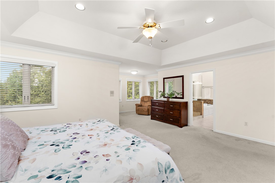 Marshall, Pennsylvania 15090, United States, 4 Bedrooms Bedrooms, ,5 BathroomsBathrooms,Residential,Contingent,203202