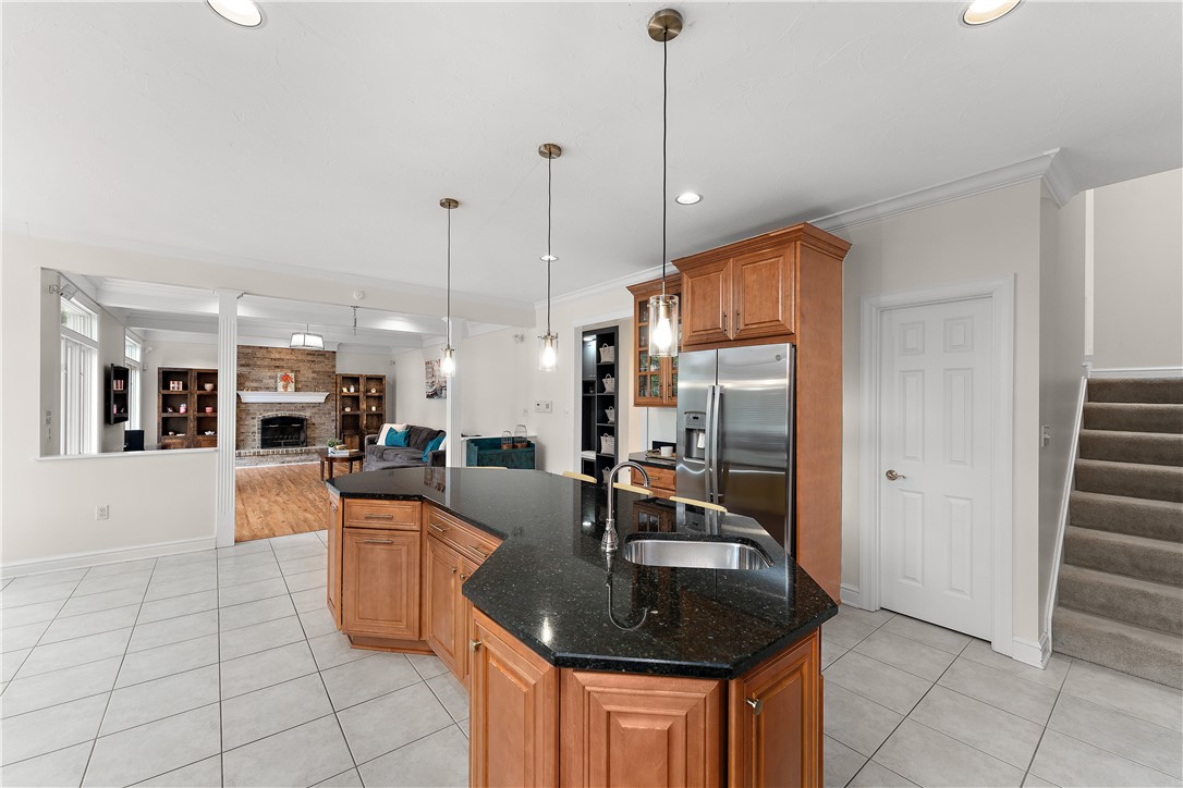 Marshall, Pennsylvania 15090, United States, 4 Bedrooms Bedrooms, ,5 BathroomsBathrooms,Residential,Contingent,203202