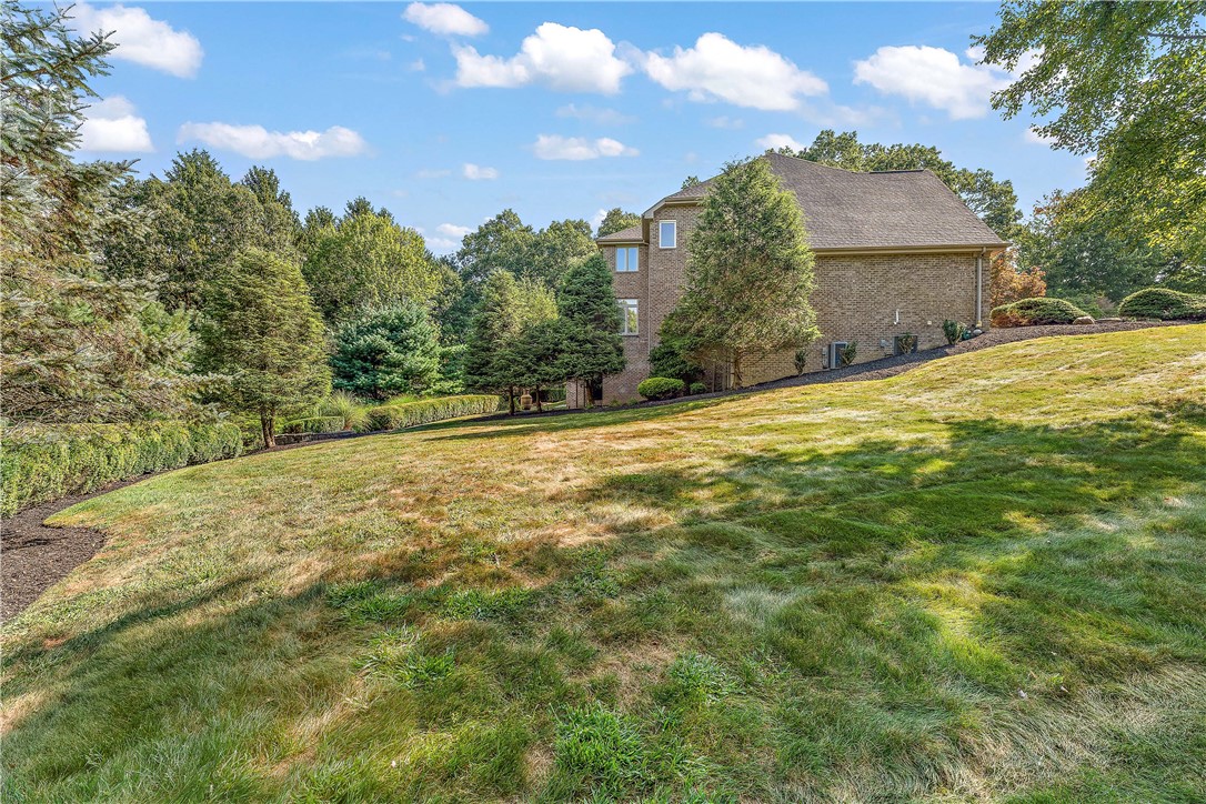 Marshall, Pennsylvania 15090, United States, 4 Bedrooms Bedrooms, ,5 BathroomsBathrooms,Residential,Contingent,203202