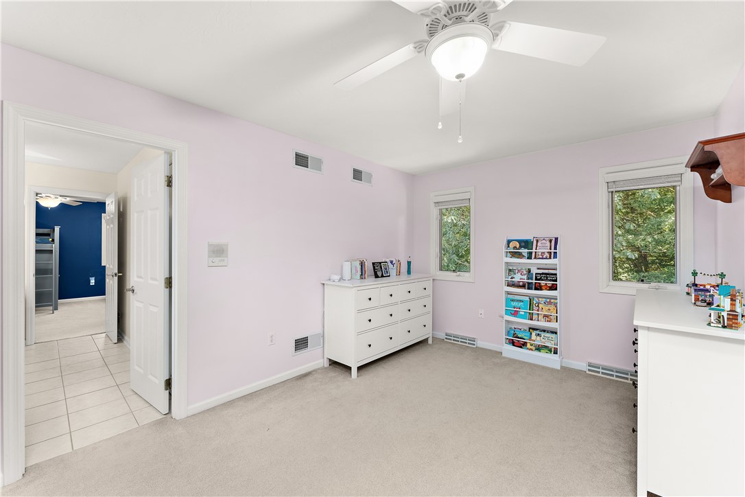 Marshall, Pennsylvania 15090, United States, 4 Bedrooms Bedrooms, ,5 BathroomsBathrooms,Residential,Contingent,203202