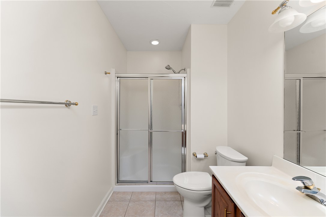 Marshall, Pennsylvania 15090, United States, 4 Bedrooms Bedrooms, ,5 BathroomsBathrooms,Residential,Contingent,203202