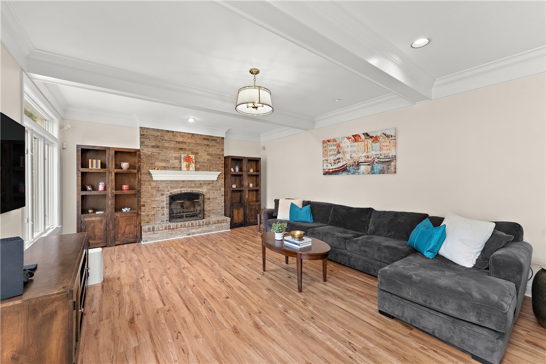 Marshall, Pennsylvania 15090, United States, 4 Bedrooms Bedrooms, ,5 BathroomsBathrooms,Residential,Contingent,203202