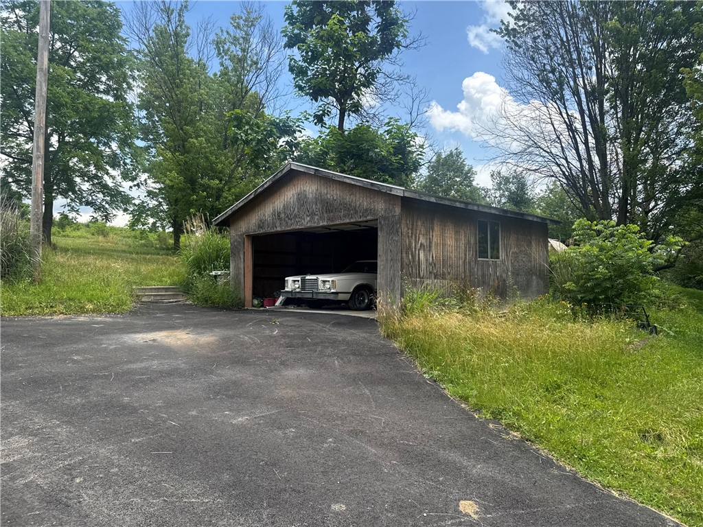 218 Hatfield Road