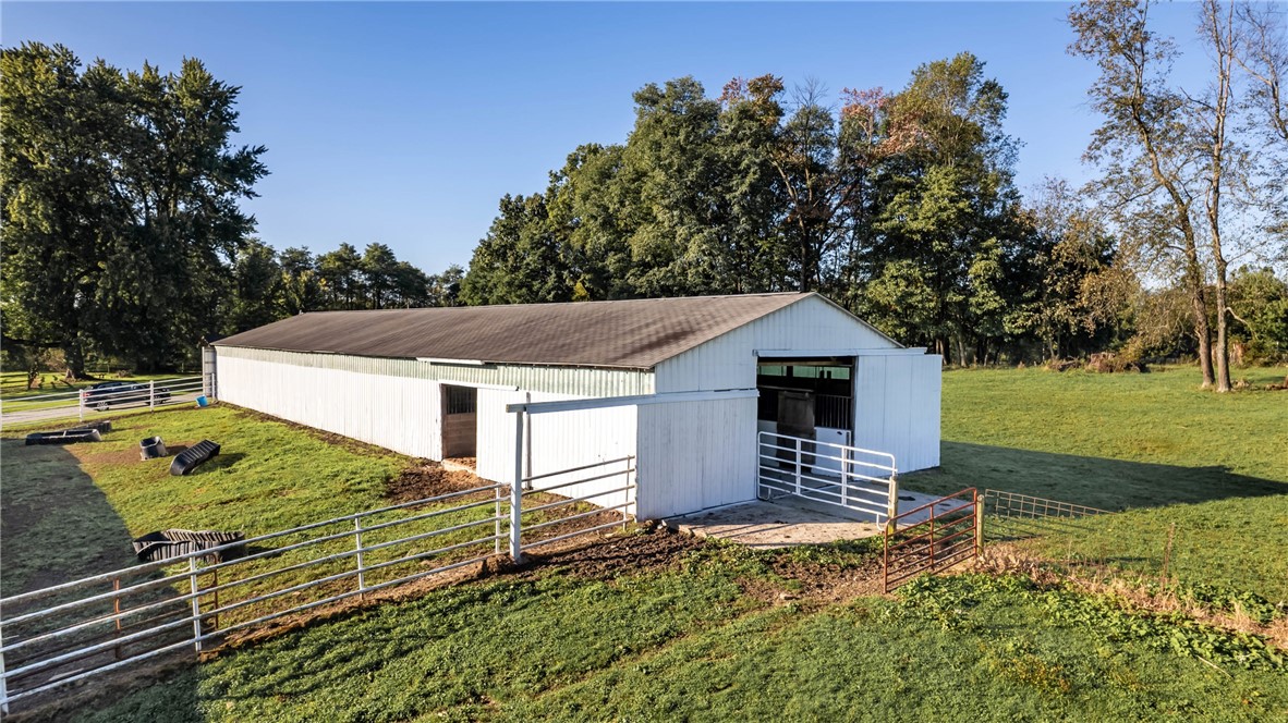 Delaware Twp, Pennsylvania 16125, United States, 3 Bedrooms Bedrooms, ,2 BathroomsBathrooms,Residential,Contingent,38695