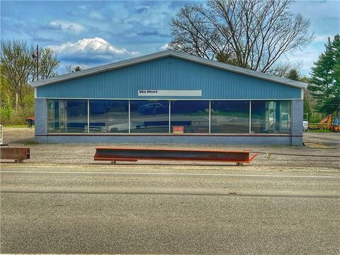 Photo of 569 S Erie St, Mercer, PA 16137 (MLS # 1745063)