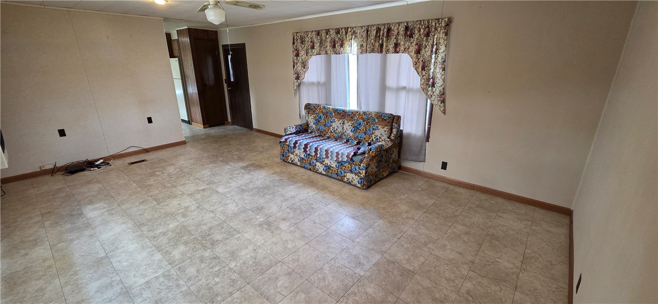 581 E Bakersville Edie Rd