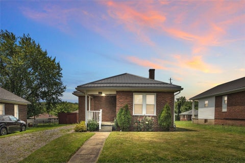 Photo for 828 John St