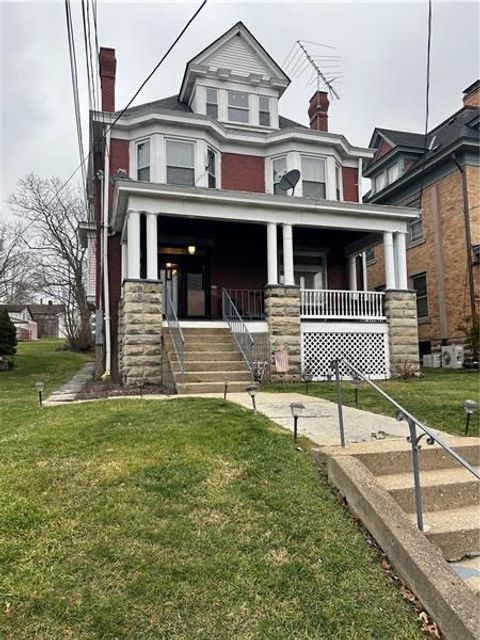 Photo of 208 W College St #1A, Canonsburg, PA 15317 (MLS # 1735927)