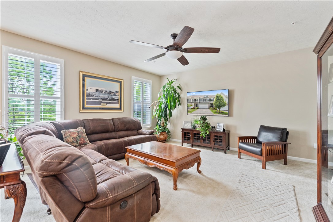 South Strabane, Pennsylvania 15301, United States, 3 Bedrooms Bedrooms, ,4 BathroomsBathrooms,Residential,Active,135086