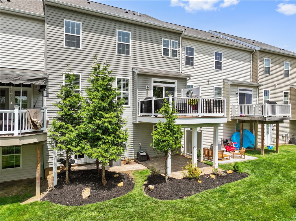 South Strabane, Pennsylvania 15301, United States, 3 Bedrooms Bedrooms, ,4 BathroomsBathrooms,Residential,Active,135086