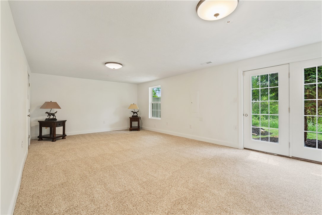 South Strabane, Pennsylvania 15301, United States, 3 Bedrooms Bedrooms, ,4 BathroomsBathrooms,Residential,Active,135086