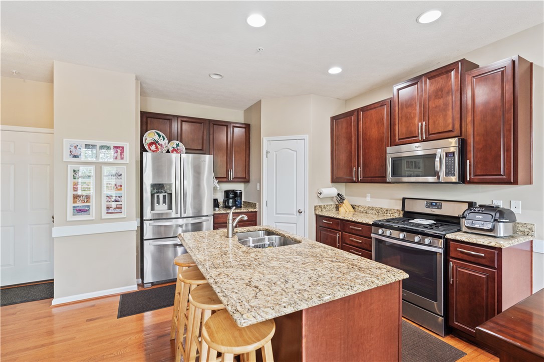 South Strabane, Pennsylvania 15301, United States, 3 Bedrooms Bedrooms, ,4 BathroomsBathrooms,Residential,Active,135086